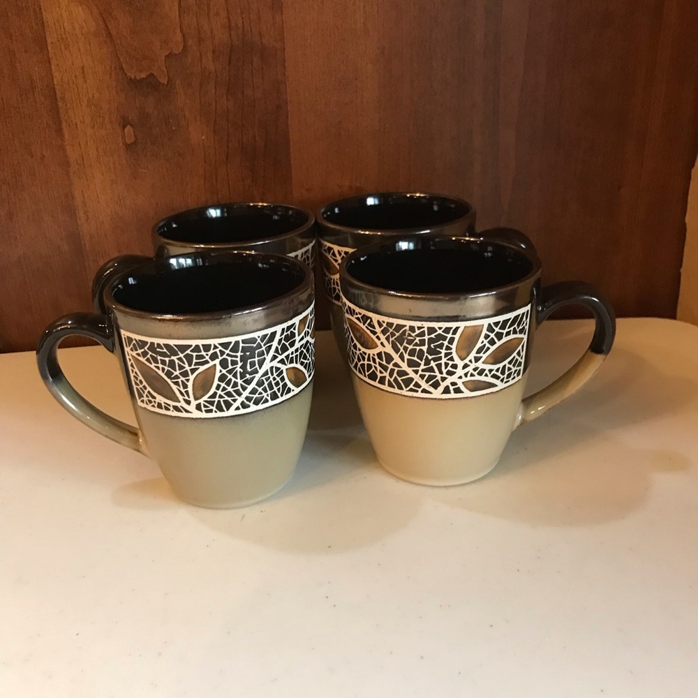 Set of Four Mikasa Alexandria Coffee Mugs 16oz